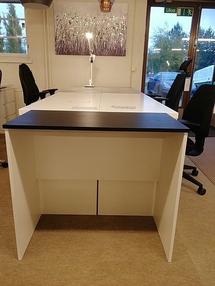 Karo työpöytä 85cm poistohintaan