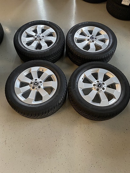 Kitkarengas sarja Mercedes-Benz W251 R-sarja, RAHOITUKSELLA
