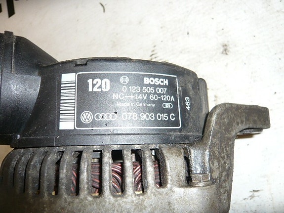 AUDI 100 laturi 1993