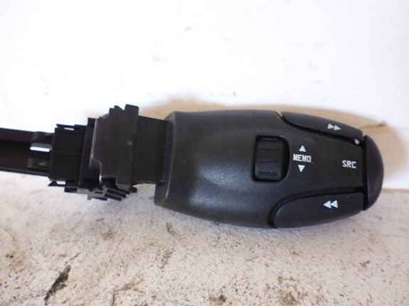Citroen xsara picasso monitoimikatkaisinradio 2003