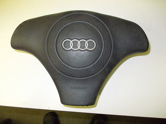 Audi a4 1995-2001 kuljettajan turvatyyny