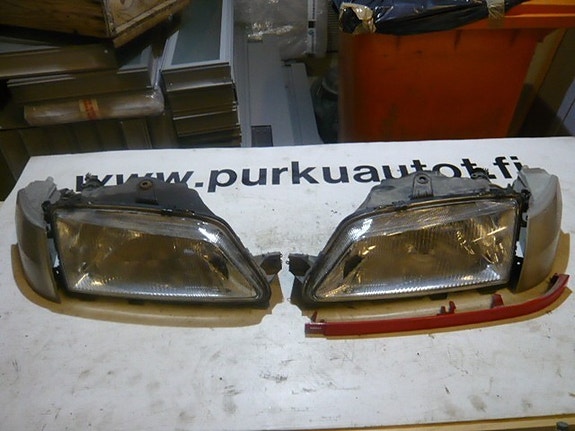 Peugeot 306 Ajovalo oikea 1997