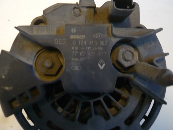 Renault laguna laturi 2000