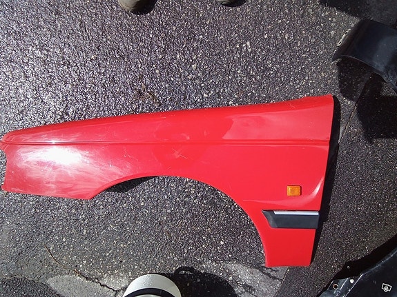 Peugeot 405 lokasuoja vasen 1997