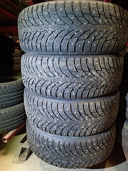 Nokian Hakkapeliitta 9 Suv 235/55 R19 105T Nastare