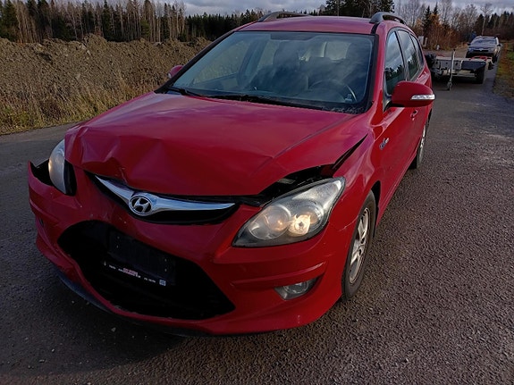 Hyundai i30 1.6 CRDi -12