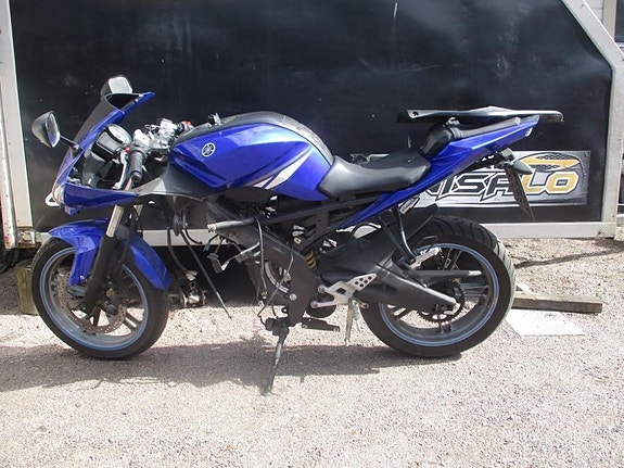 Yamaha YZF 125 R 2009 osia