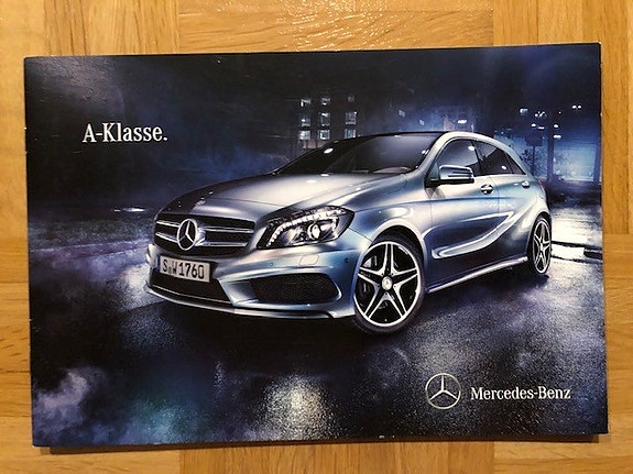 Esite Mercedes-Benz W176 A-sarja vuodelta 2012 / 2013