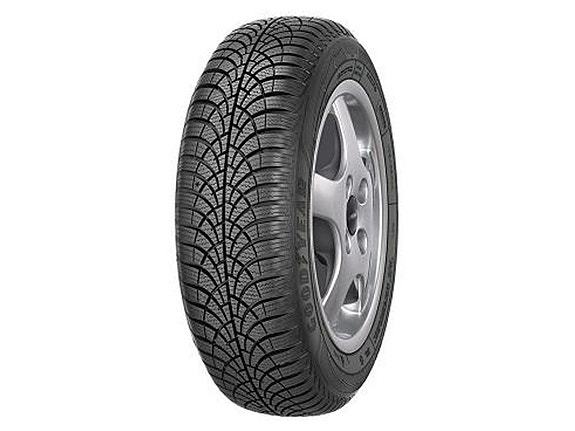 UUSI kitkar. 205/55-16 Goodyear UG 9+