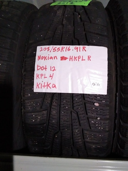 Kitkarenkaat 205/55R16 Nokian Hkpl R 4kpl