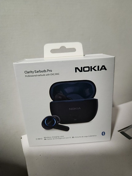 Uudet Nokia Clarity Earbuds Pro langattomat kuulokkeet langaton latauskotelo