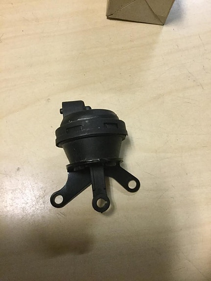 Tyhjiö venttiili Opel 2.0/2.2 diesel