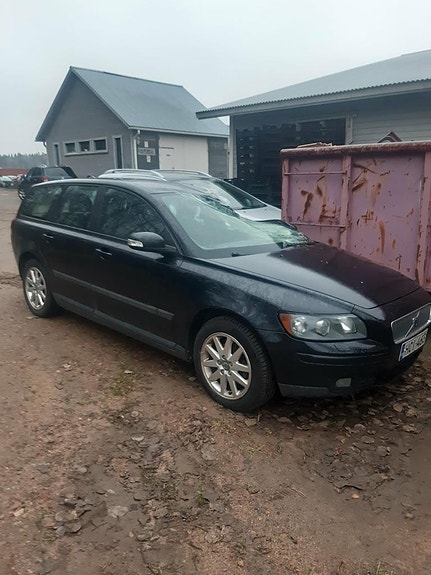 Volvo v50 -07 1,8 manuaali aj.160t