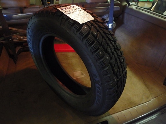 Uusi pinnoitettu 165/70R14 nastarengas halvalla
