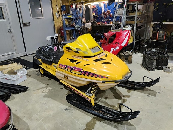 Ski Doo mxz 440 fc