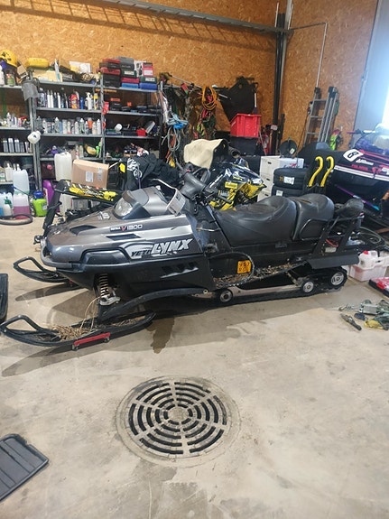 Lynx yeti V1300