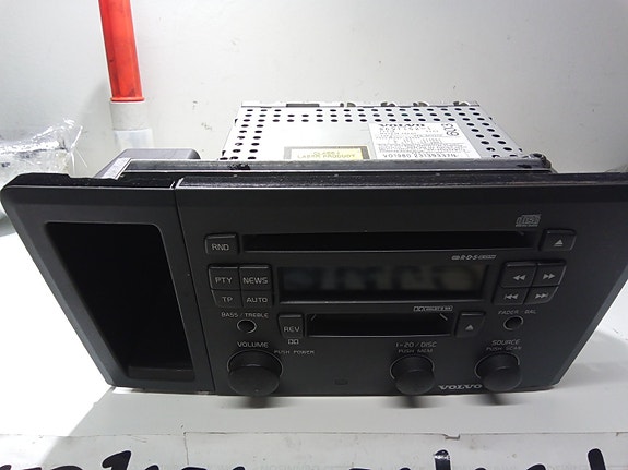 Volvo v70 radio soitin 2002