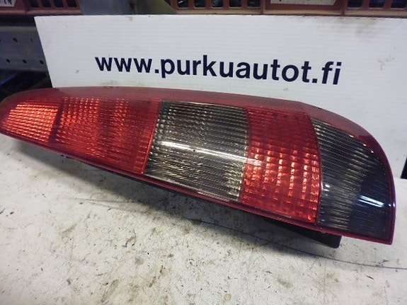 Ford fiesta Takavalo oikea 2005