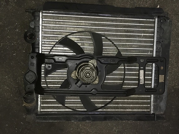 Renault clio Jäähdytin manuaali 2000