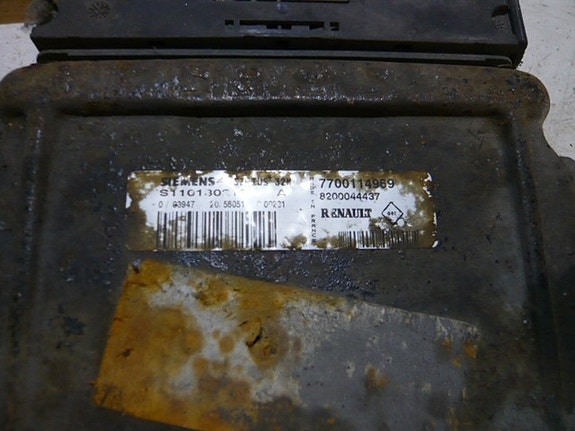 Renault laguna Ohjausyksikkö ruisku 2000