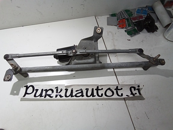 Vw polo tuulilasin pyyhkimen mekanismi 2001