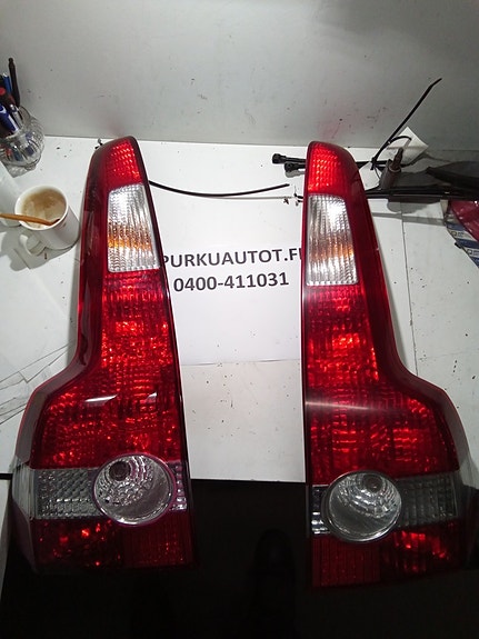 Volvo v50 takavalo oikea 2006