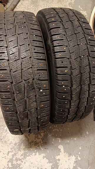215/65R16C Michelin Agilis X-Ice North pari 2kpl