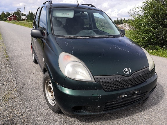 Toyota Yaris Verso 1.4 D4D -02