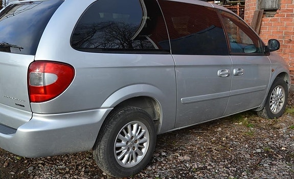 Chrysler Voyager 2.8 diesel aut. vm.2004 varaosia
