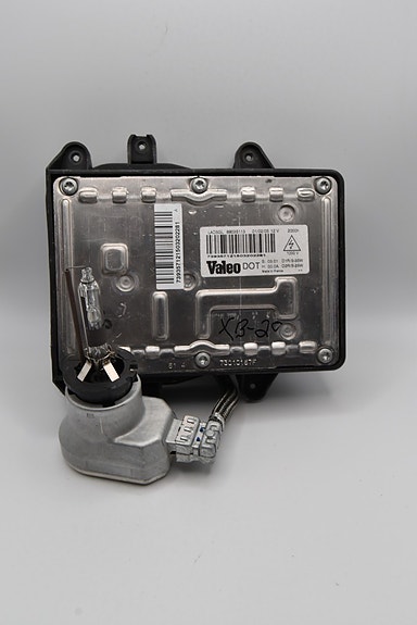 Volvo V70 -07 Xenon ballast 89035113 + johto