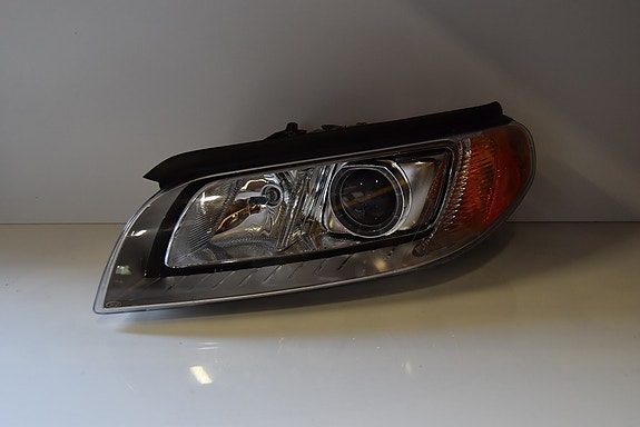 Volvo V70 S80 -16 ajovalo vasen