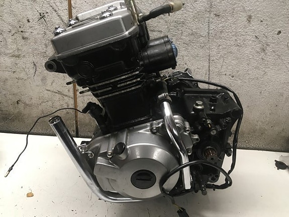 Kawasaki ZZR 250 2003 osia