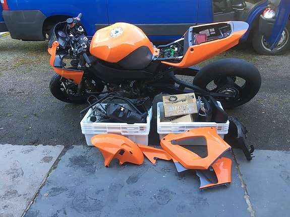 Honda CBR 929 Fireblade 2001 osia