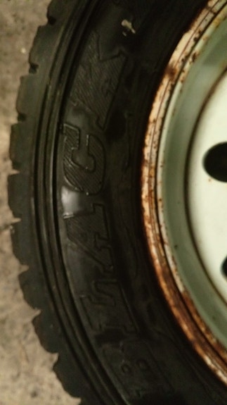 4x 185/65R15 M+S Black Rocket BR23 pelkät renkaat