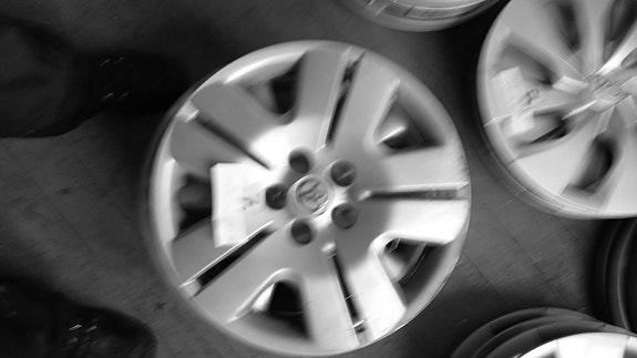 Toyota pölykapseleitä 15" osa 3