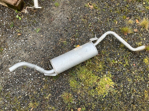 Mazda 323 FA4 1.4 Farmari Peräpönttö 78-82