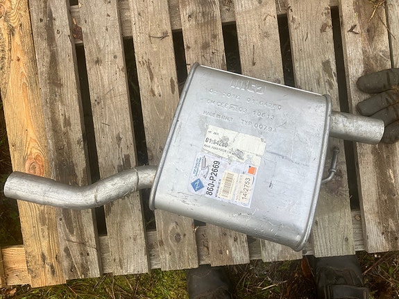 Ford Focus I 1.8 16V HB Peräpönttö 98-04