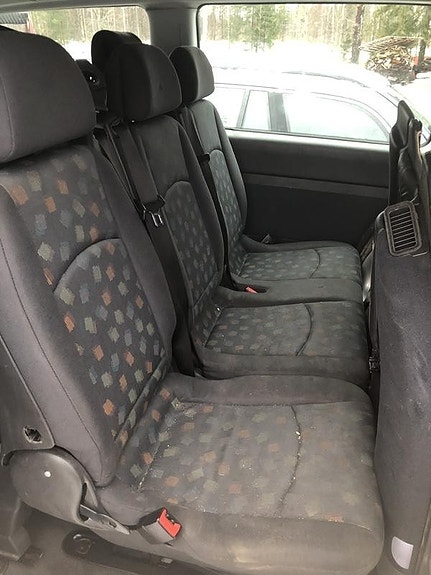 Mercedes Vito lisäpenkki