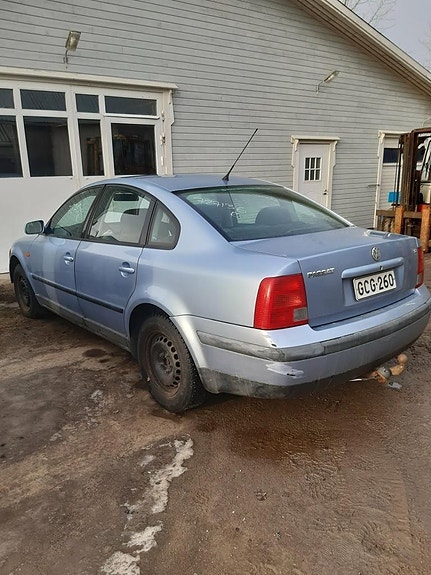 Volkswagen passat -97 1,8 automat