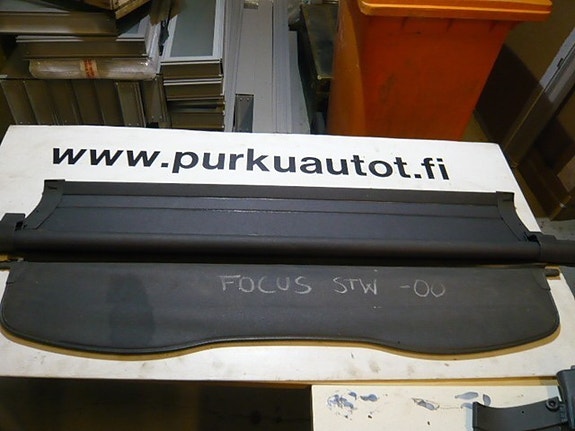 Ford focus hattuhylly 2000