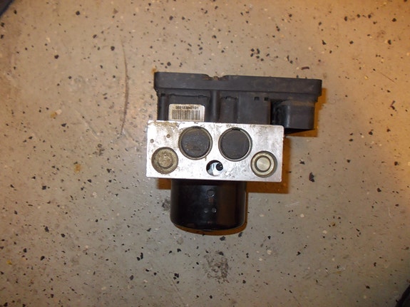 Volvo v70 abs hydraulipumppu 2003