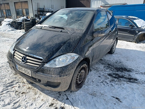 Mercedes-Benz A150 1.5 Bensiini Automaatti