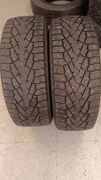 Nokian 235/65R16C Hakkapeliitta C3