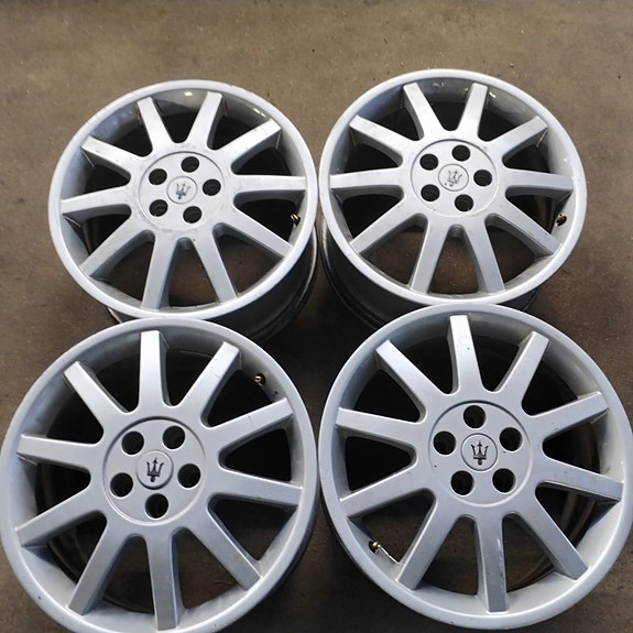 MASERATI -Ford 18" vanteet 5x108