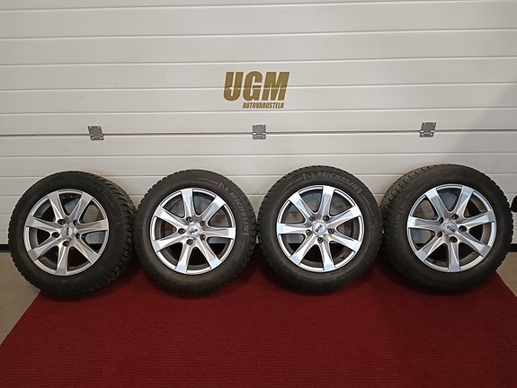 BM Racing 5x120 ET40 alut + 205/60-16 nastat