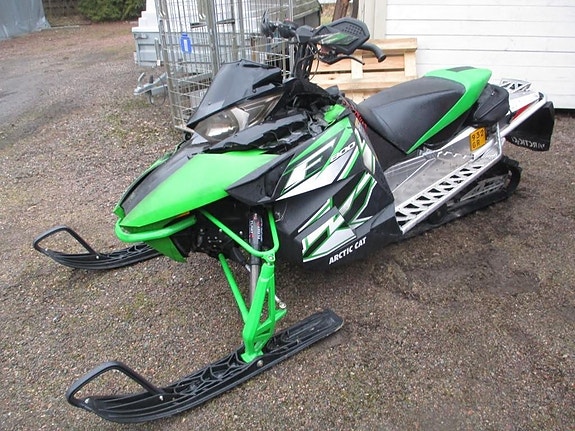 Arctic Cat 800 SnoPro 2011 osia