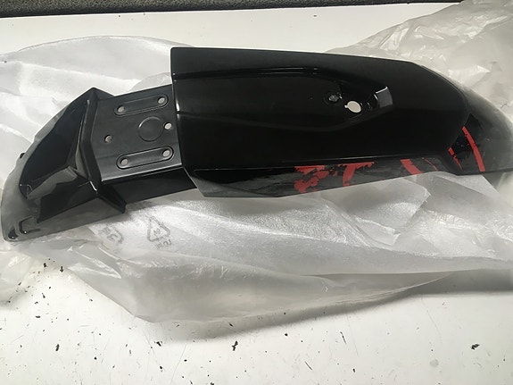 Derbi DRD aprilia SX etulokasuoja uusi