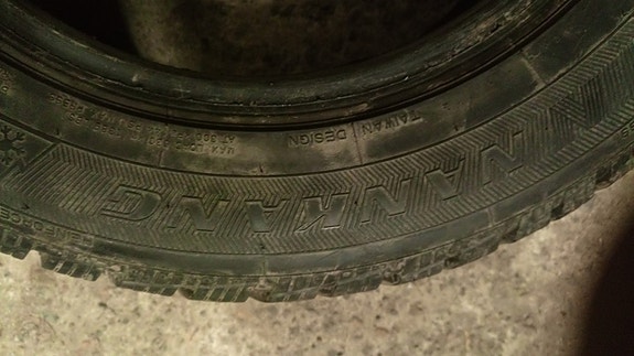 2x 185/65R15 Nankang talvirenkaat