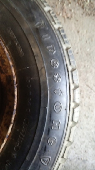 1x 195R14C Firestone kesuri