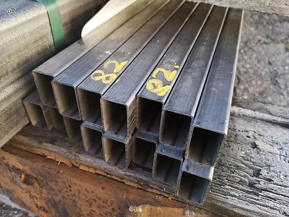 Ruostumaton Ferrit Putki 40 x 25 x 1,5 mm